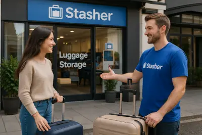 Stasher Luggage Storage - Angélique Compoint - Porte de Montmartre
