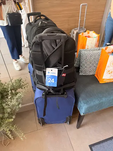 Bounce Luggage Storage - Versailles